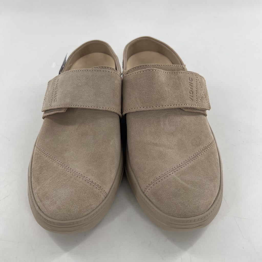 7.5 velcro strap mules