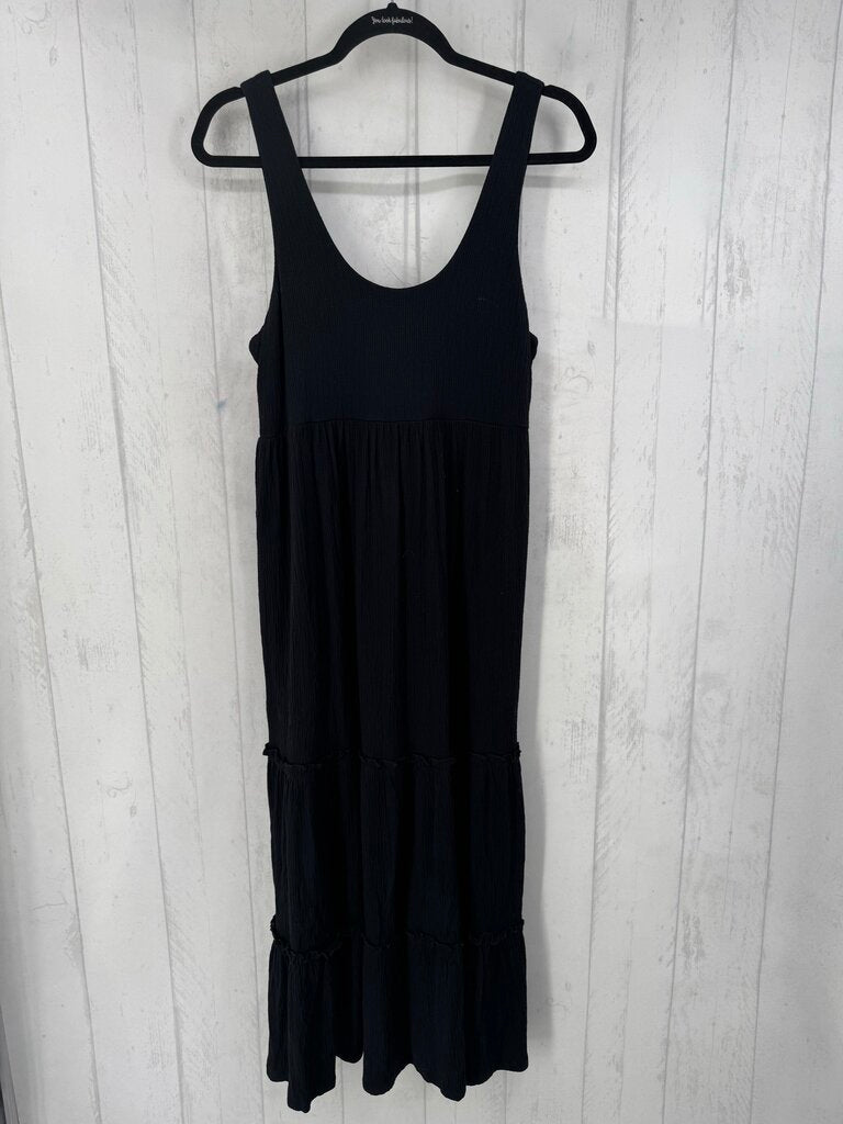 M textured tiered slvls dress