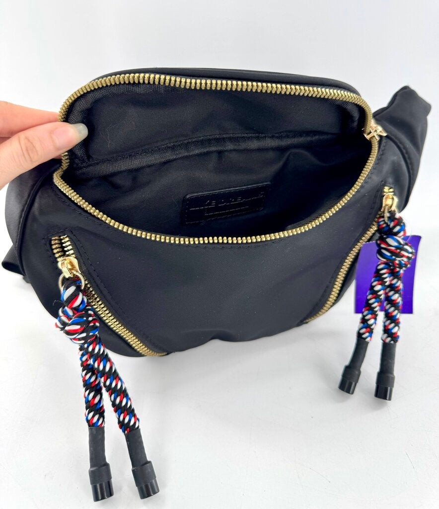 fanny pack w/ zip pockets