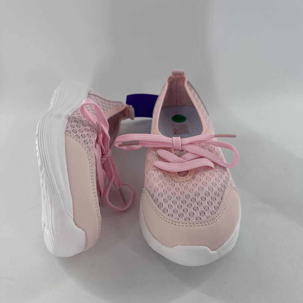 5.5 mesh slip-on sneaker