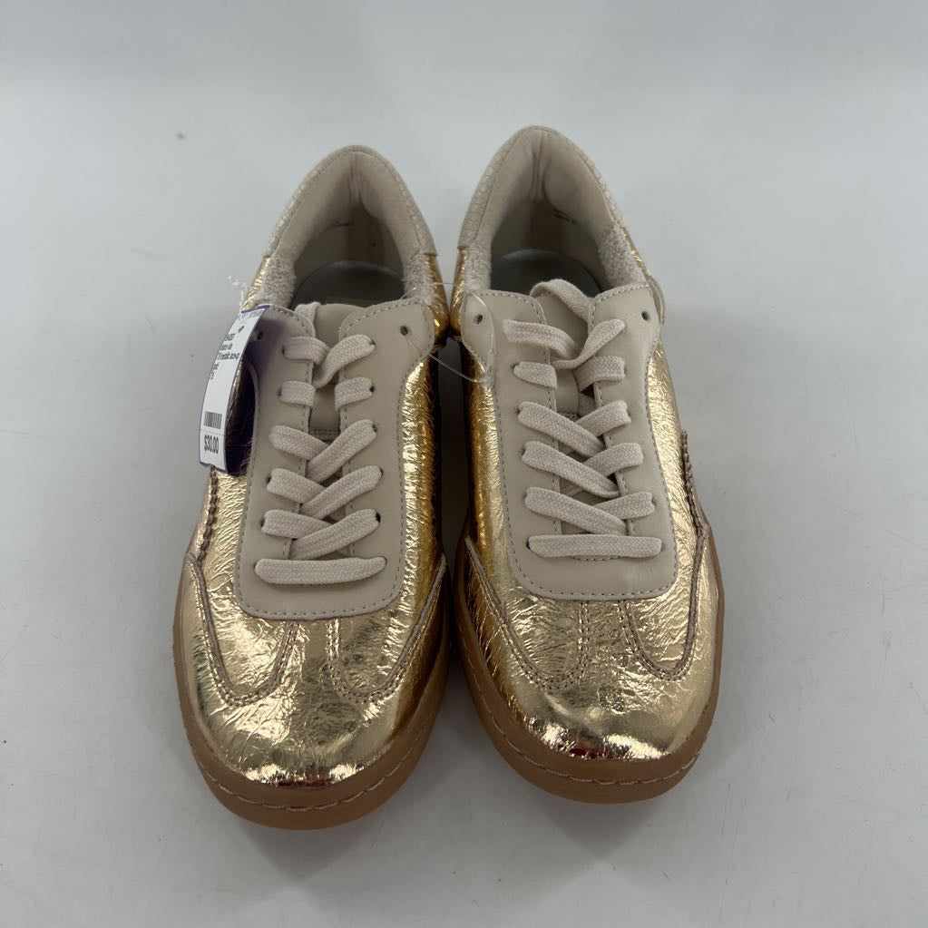 7.5 metallic lace-up sneaker