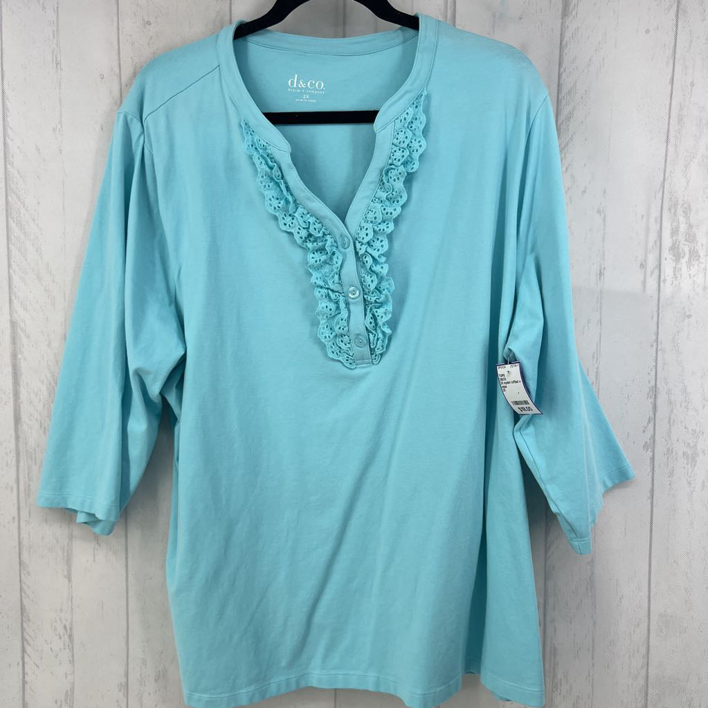 2X eyelet ruffled v-neck 3/4 slv top