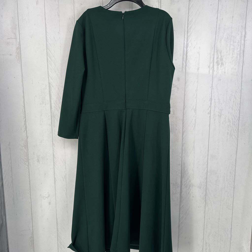 12 round neck fitted waist 3/4 slv dress