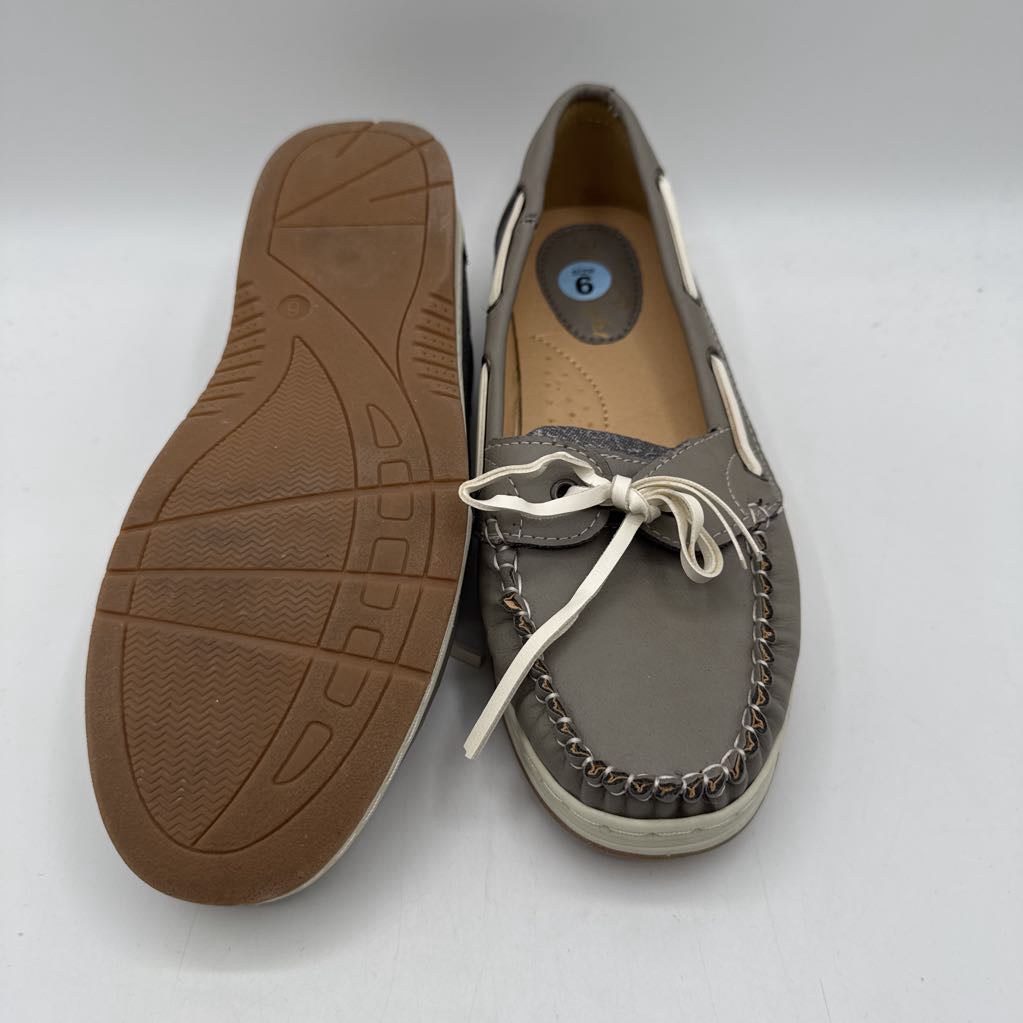 6 leather boat shoes