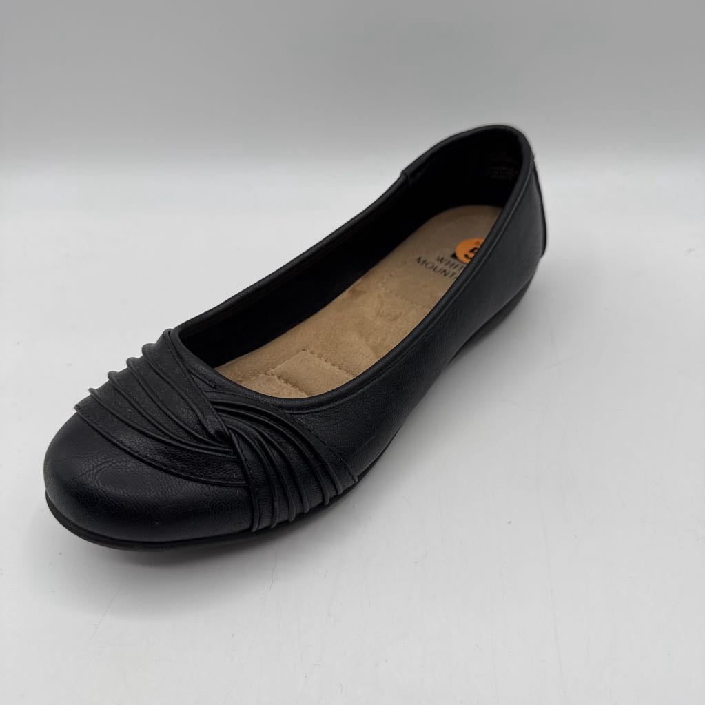 5 pleated leather slip-ons