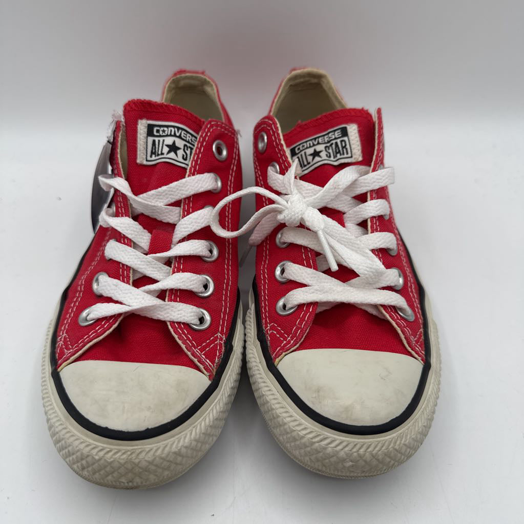 7 lace-up sneaker