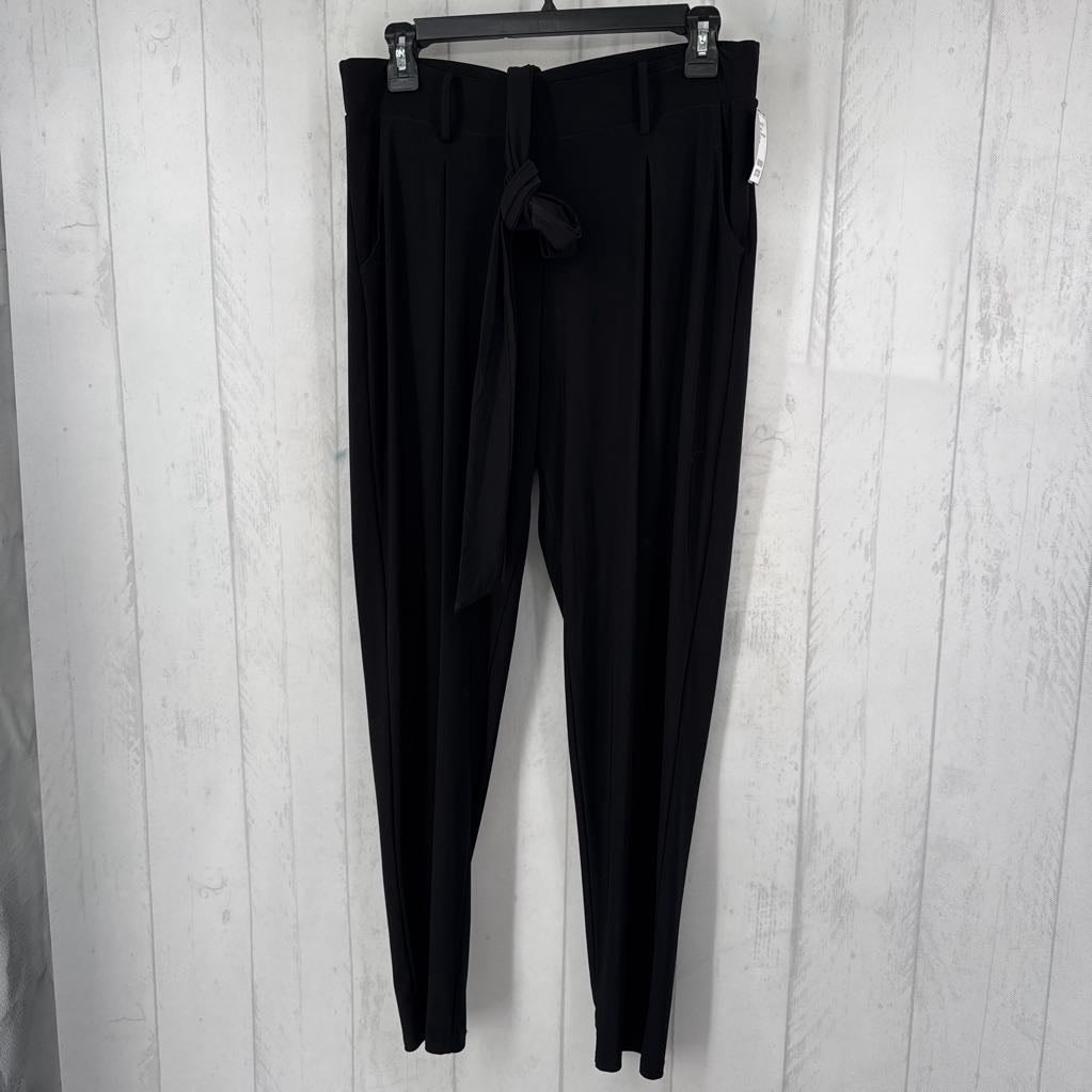 M pull-on belted pants
