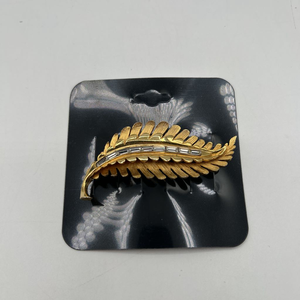 gold tone feather brooch