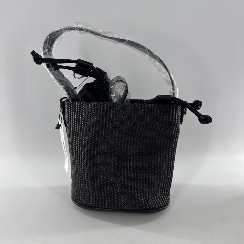 woven drawstring bucket bag