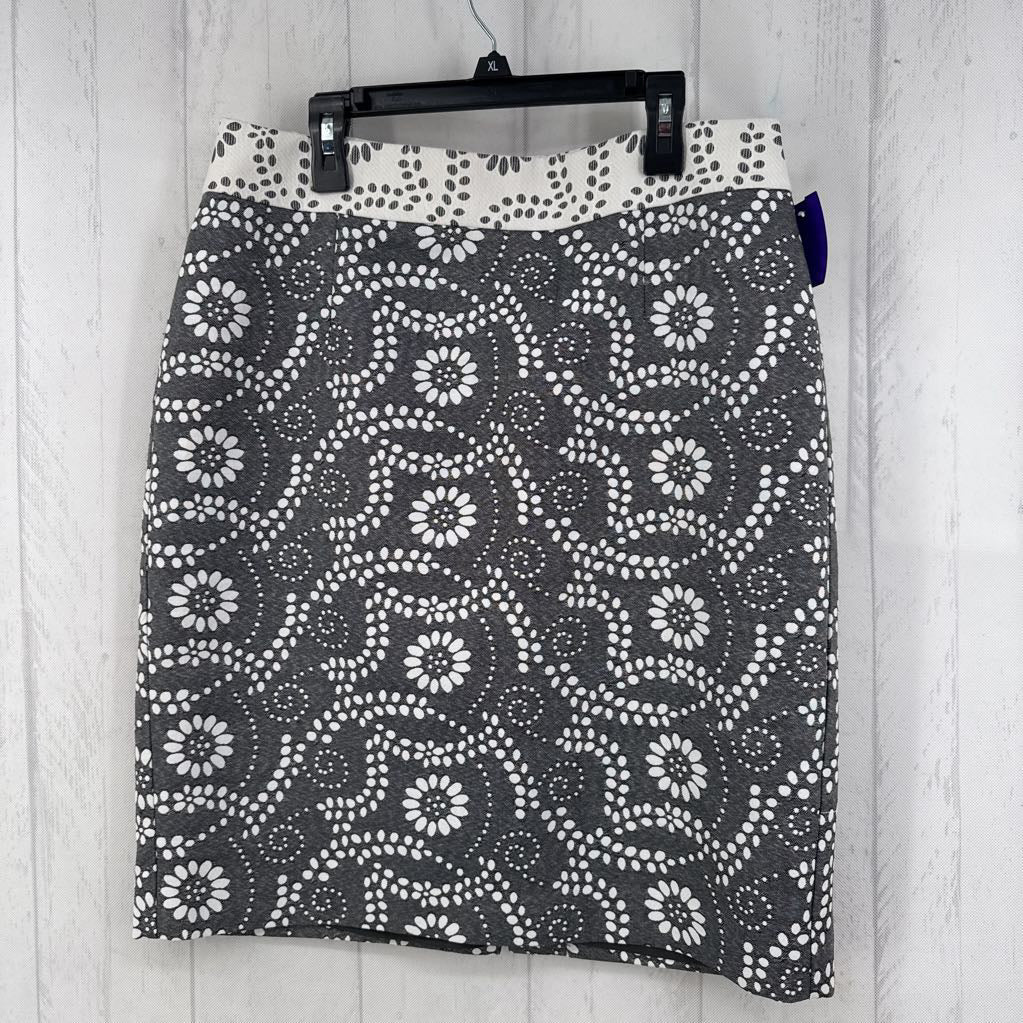 8 flo print knee length skirt