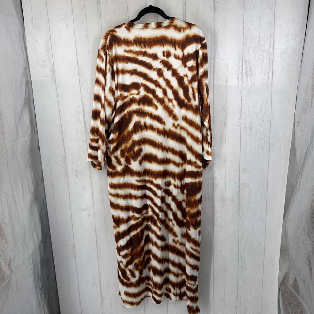 XL animal print split neck l/s dress