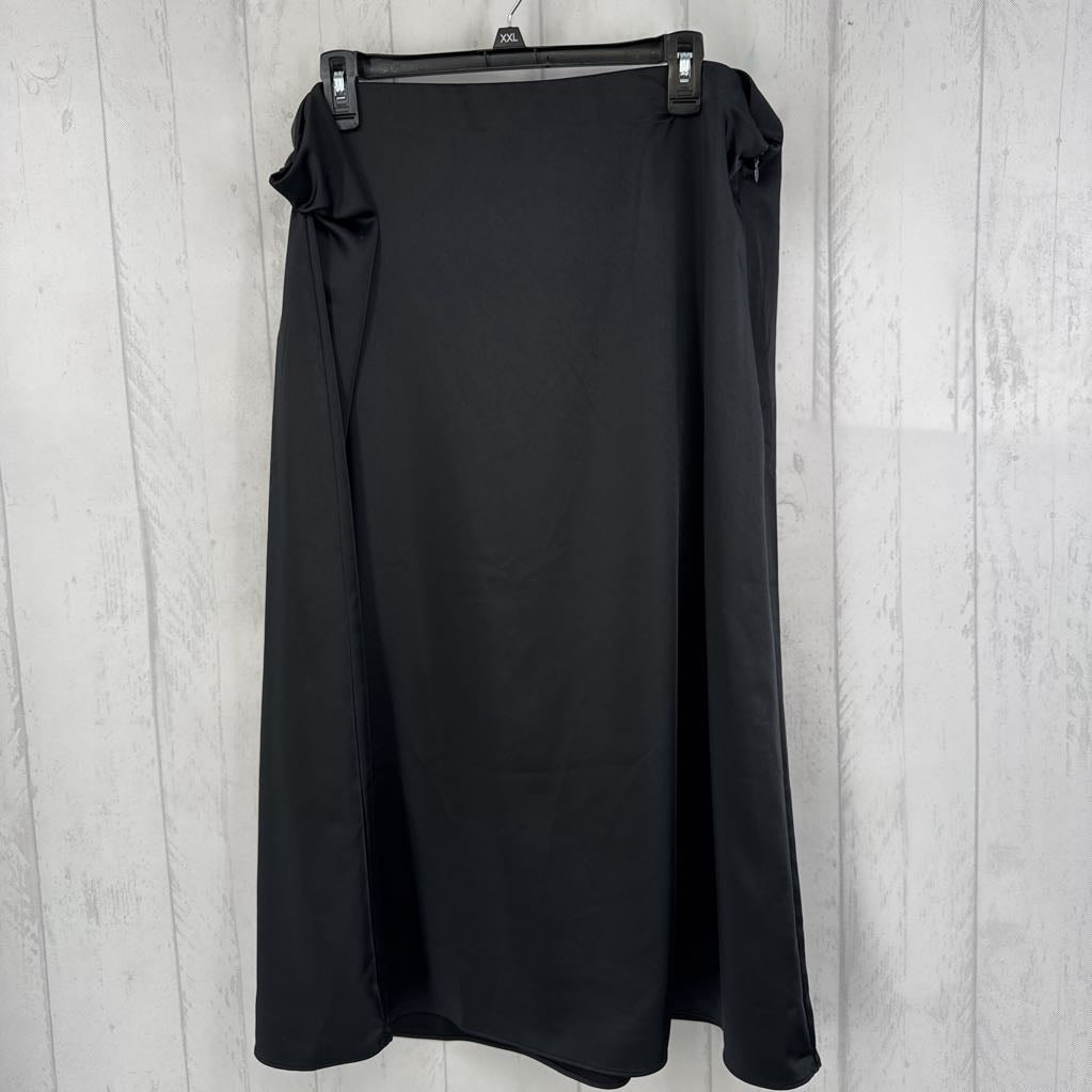 XLp pull-on silky skirt