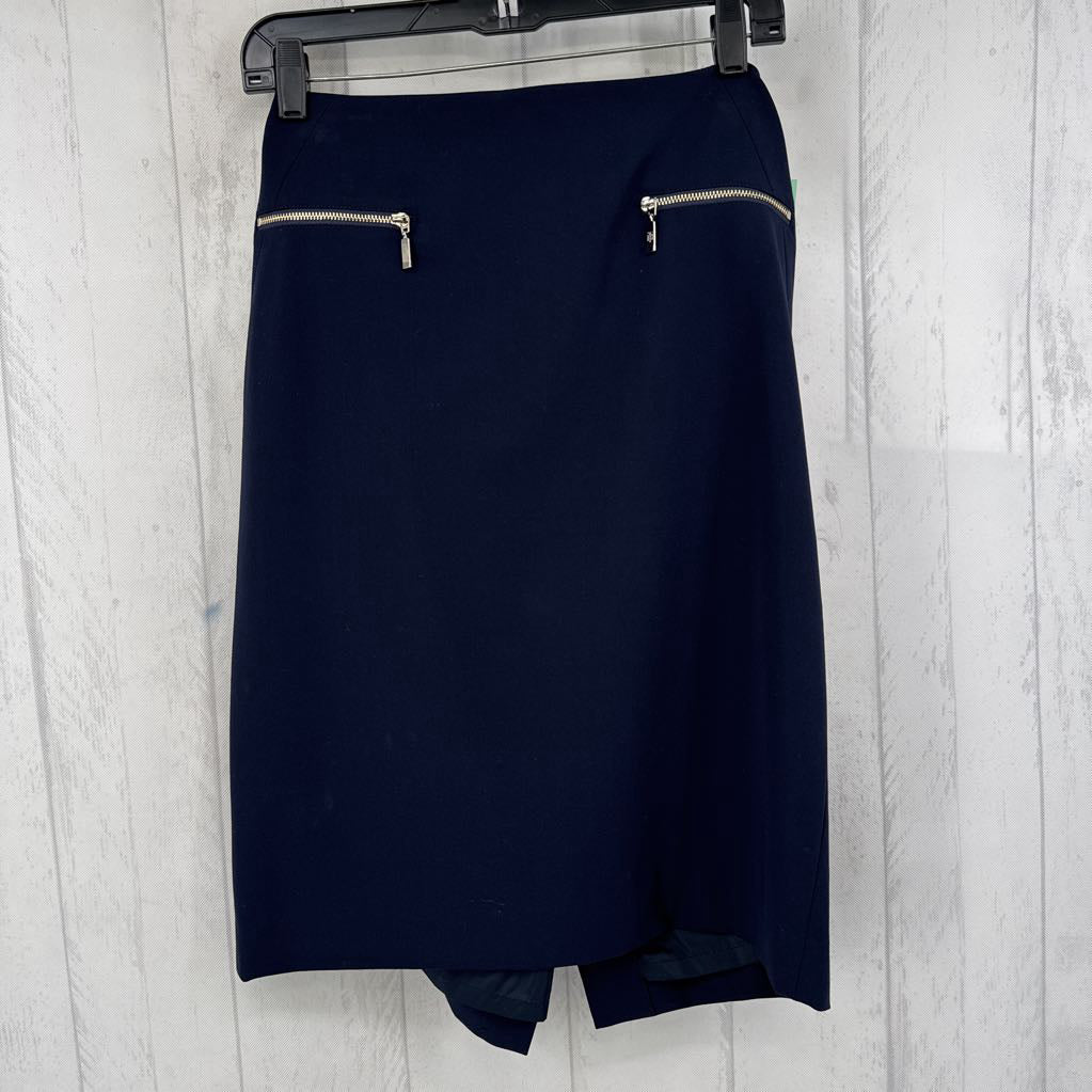 M knee length skirt