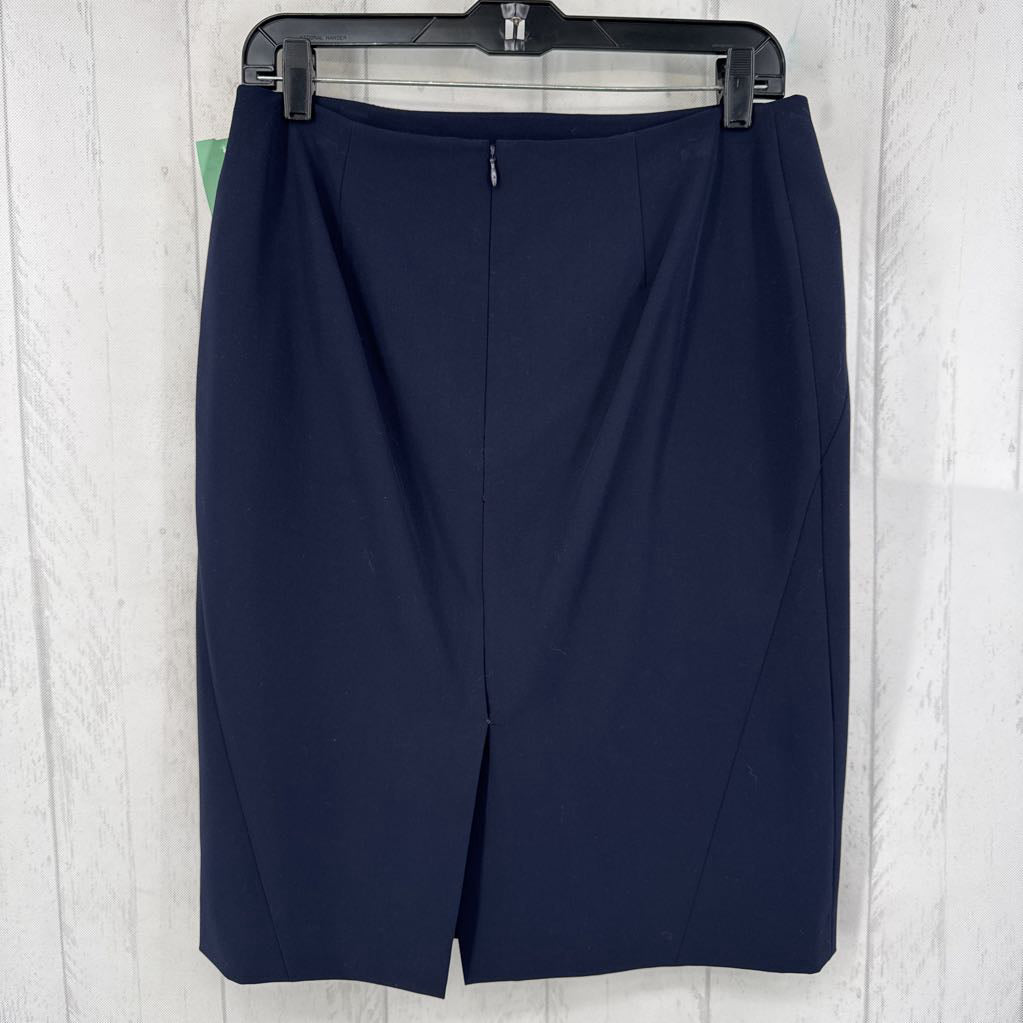 M knee length skirt