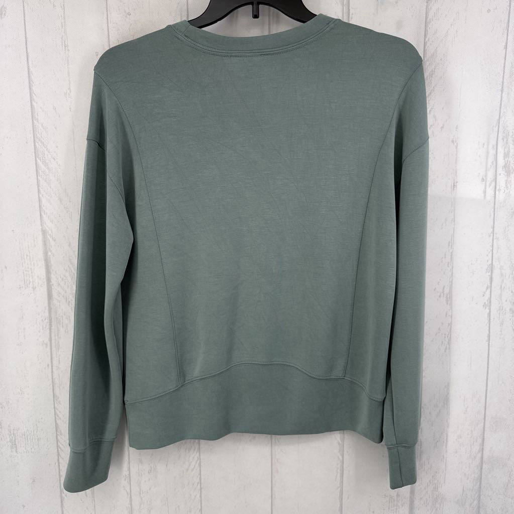 S crewneck sweatshirt