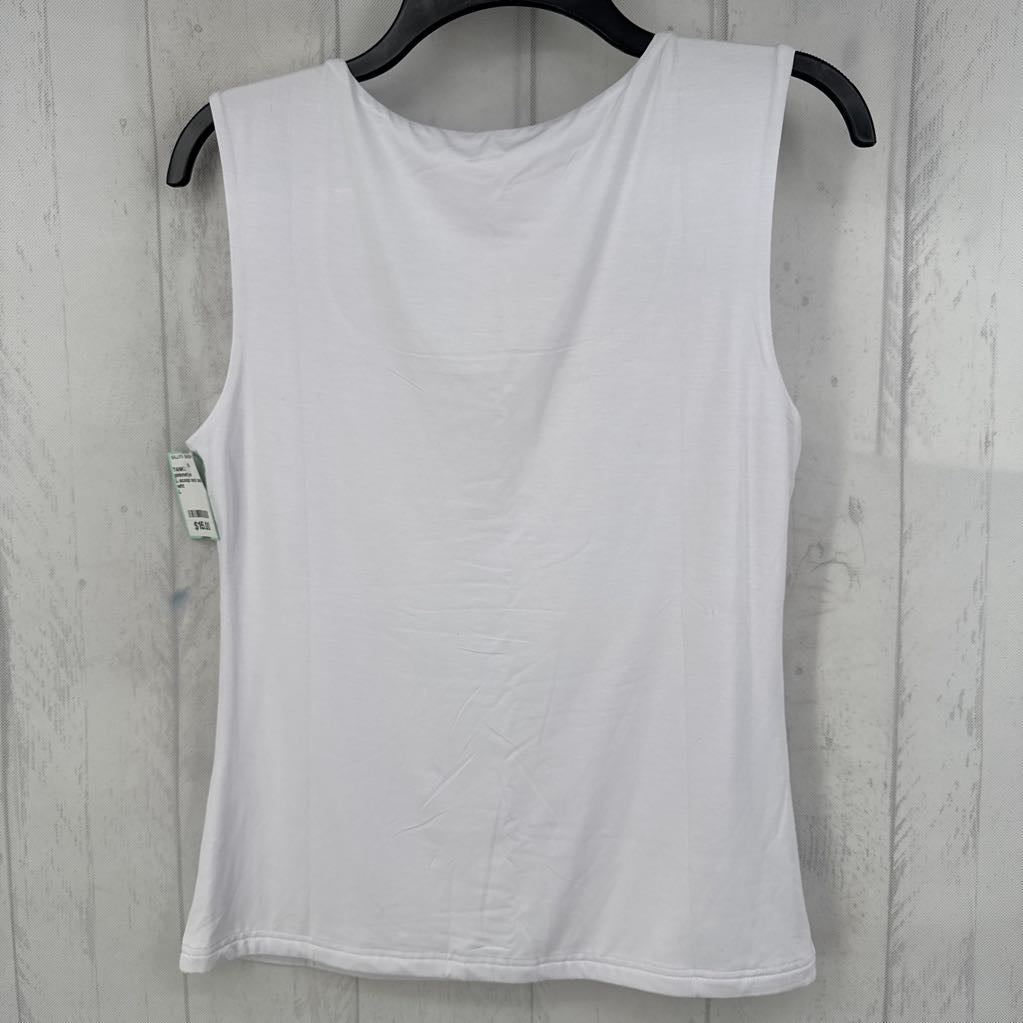 L scoop neck tank