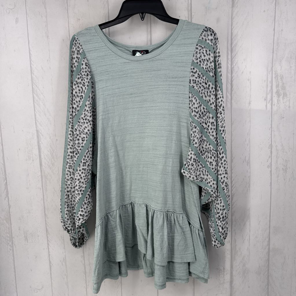 S animal print l/s peplum top