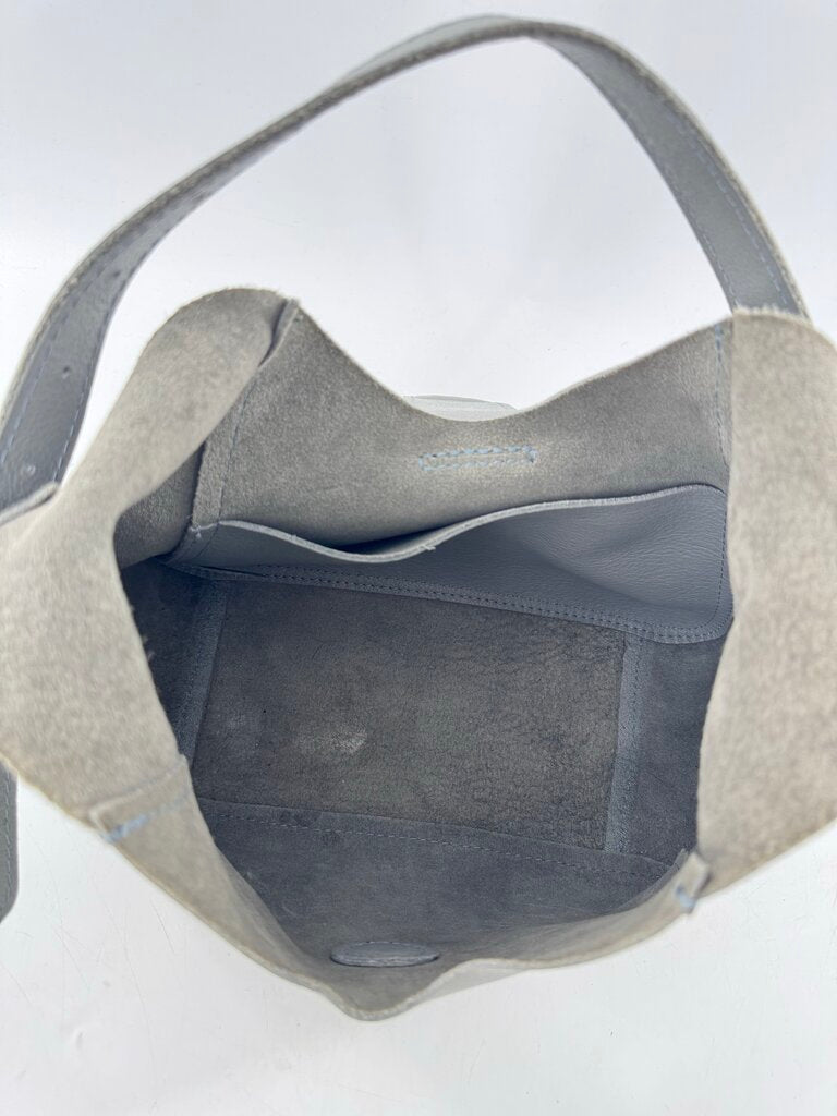 adjustable buckle strap shoulder bag