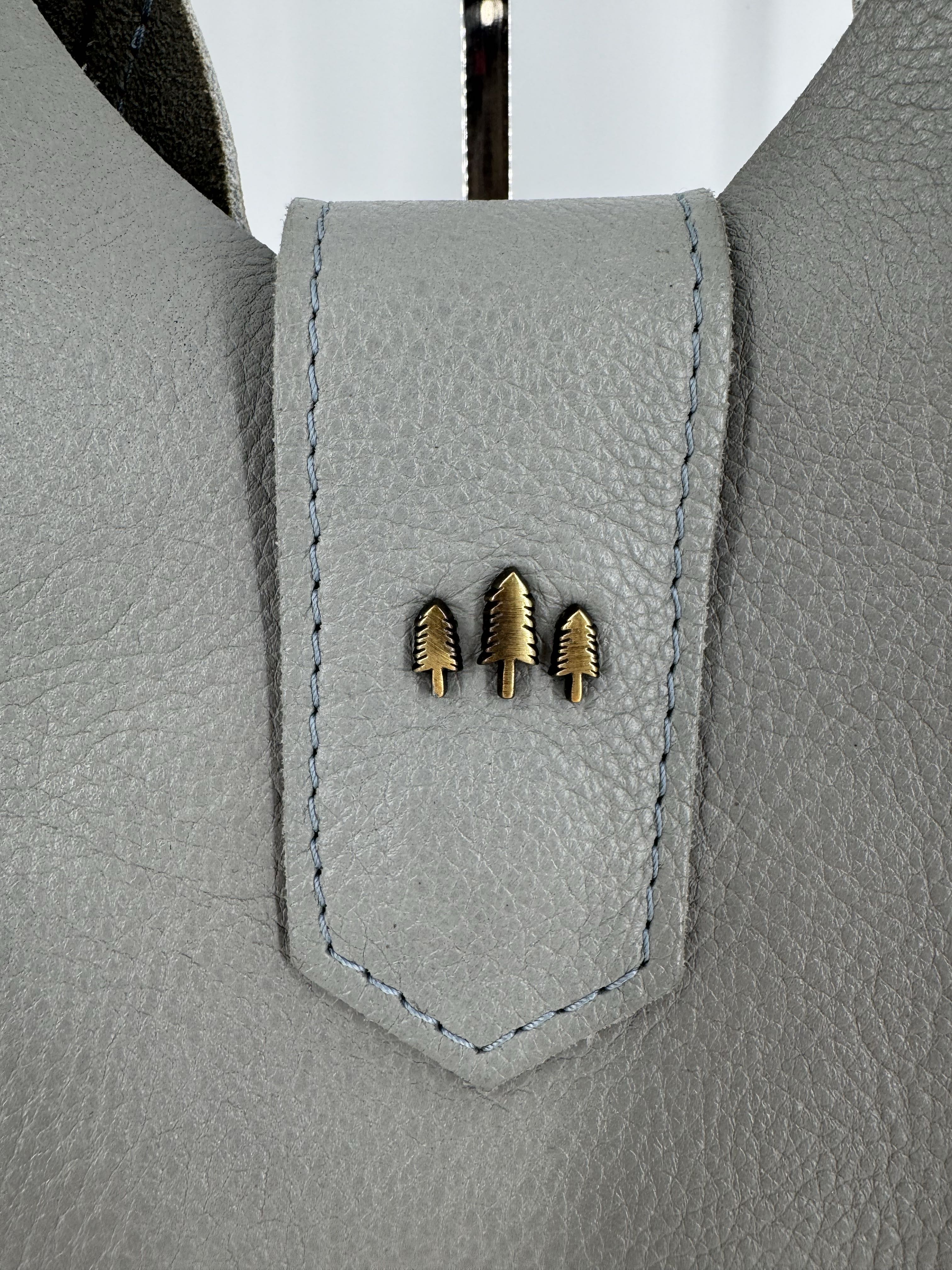 adjustable buckle strap shoulder bag