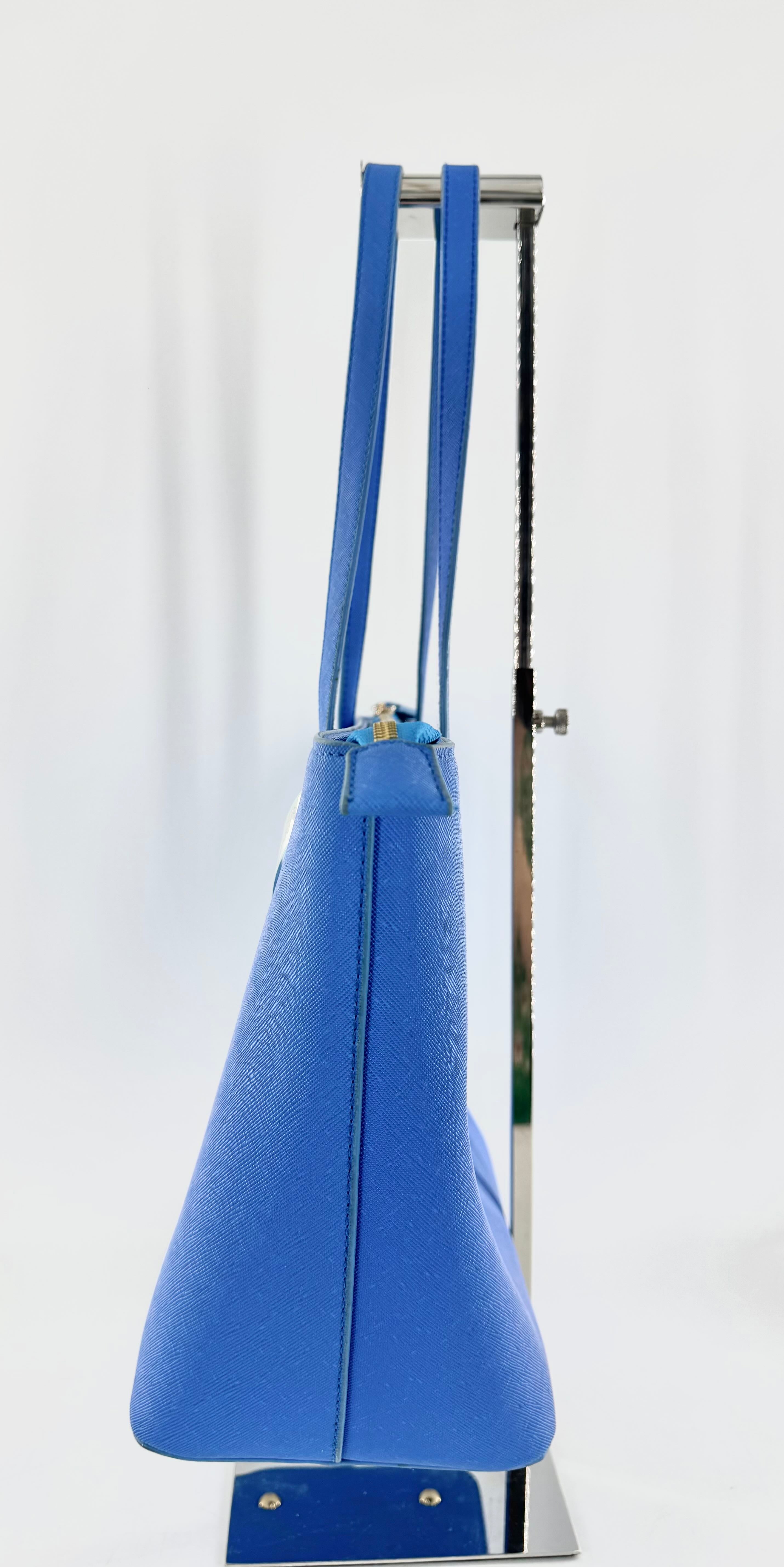top zip tote