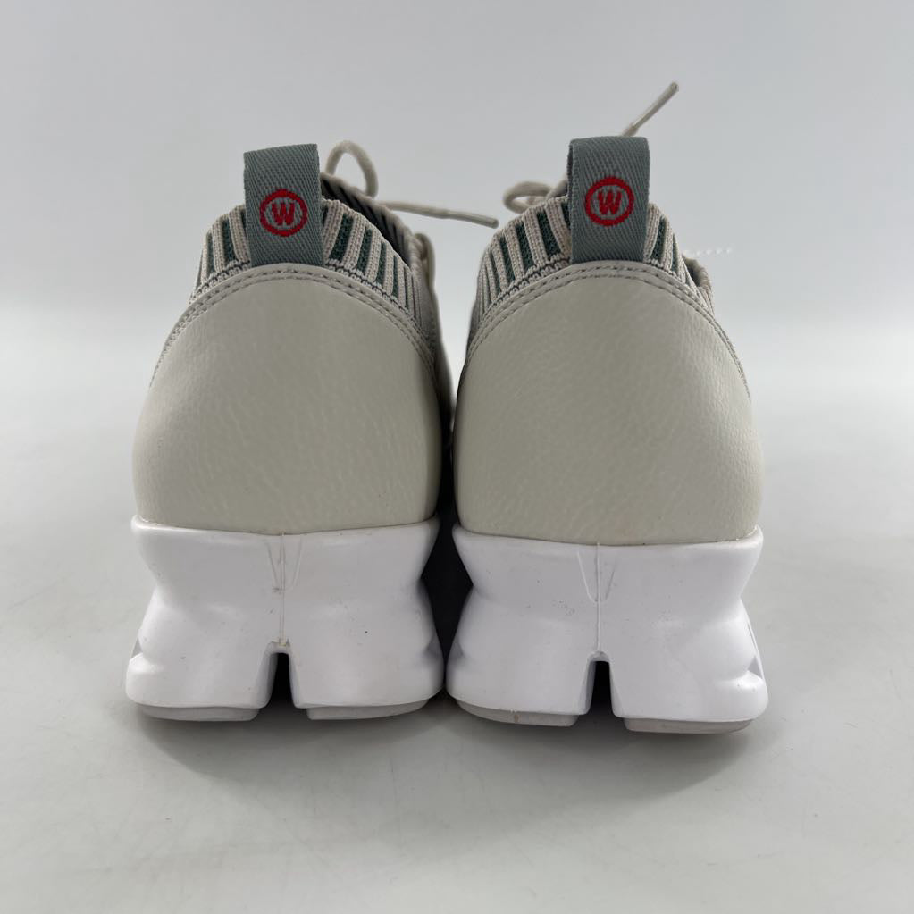 9 slip on sneaker