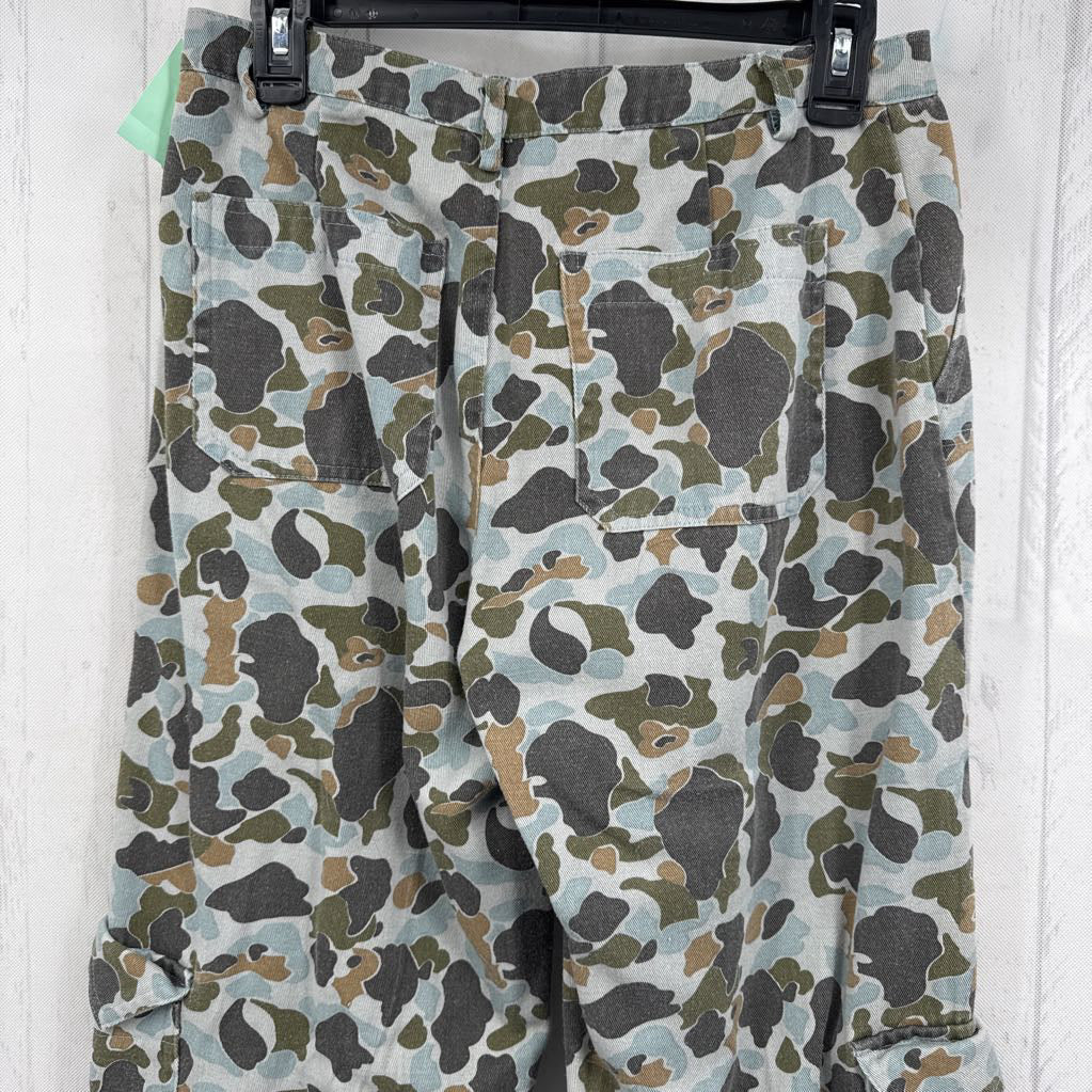 M camo print jean
