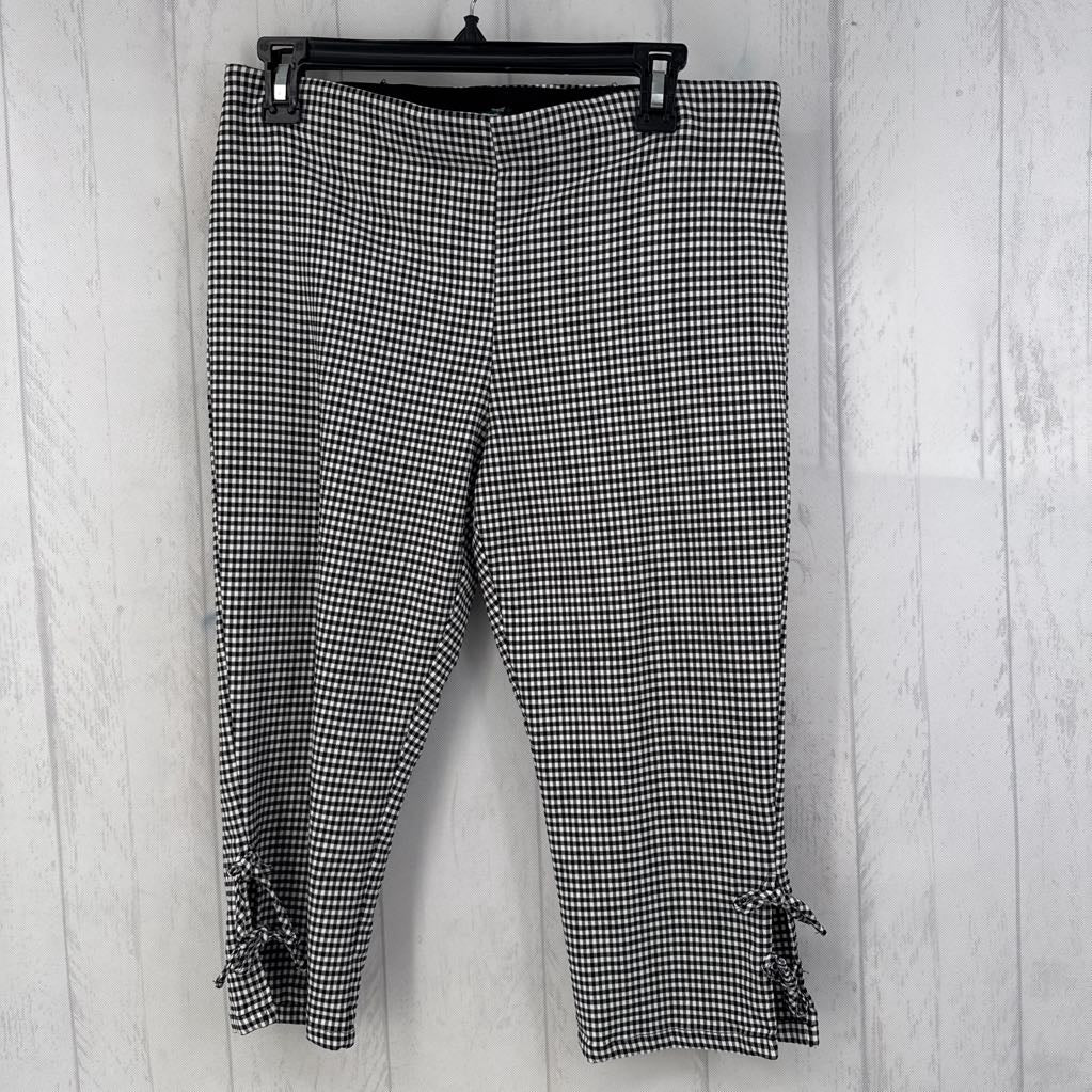 L gingham capris