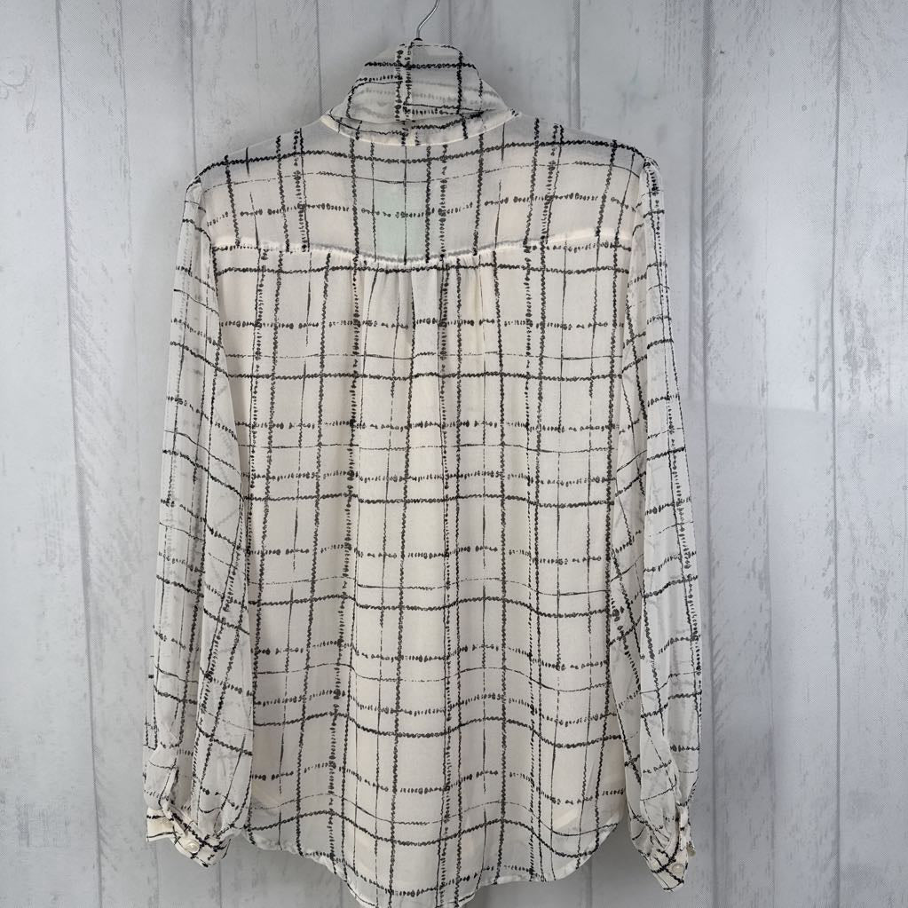 10 printed bow front l/s top