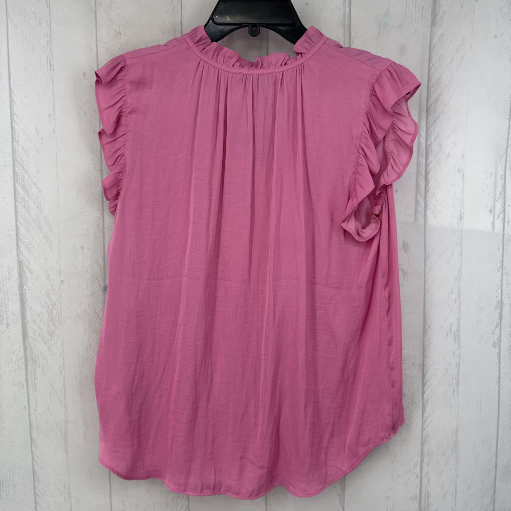 M ruffled notch neck top