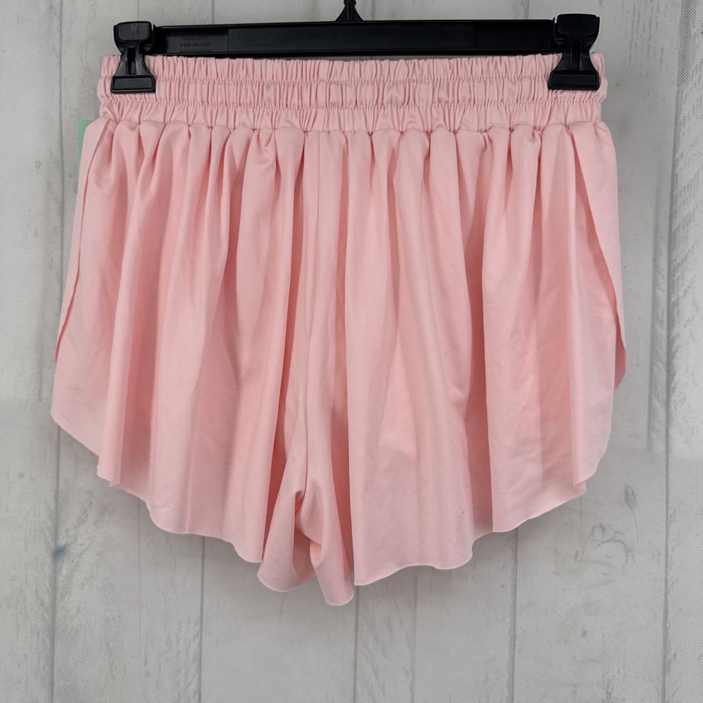 M petal hem shorts