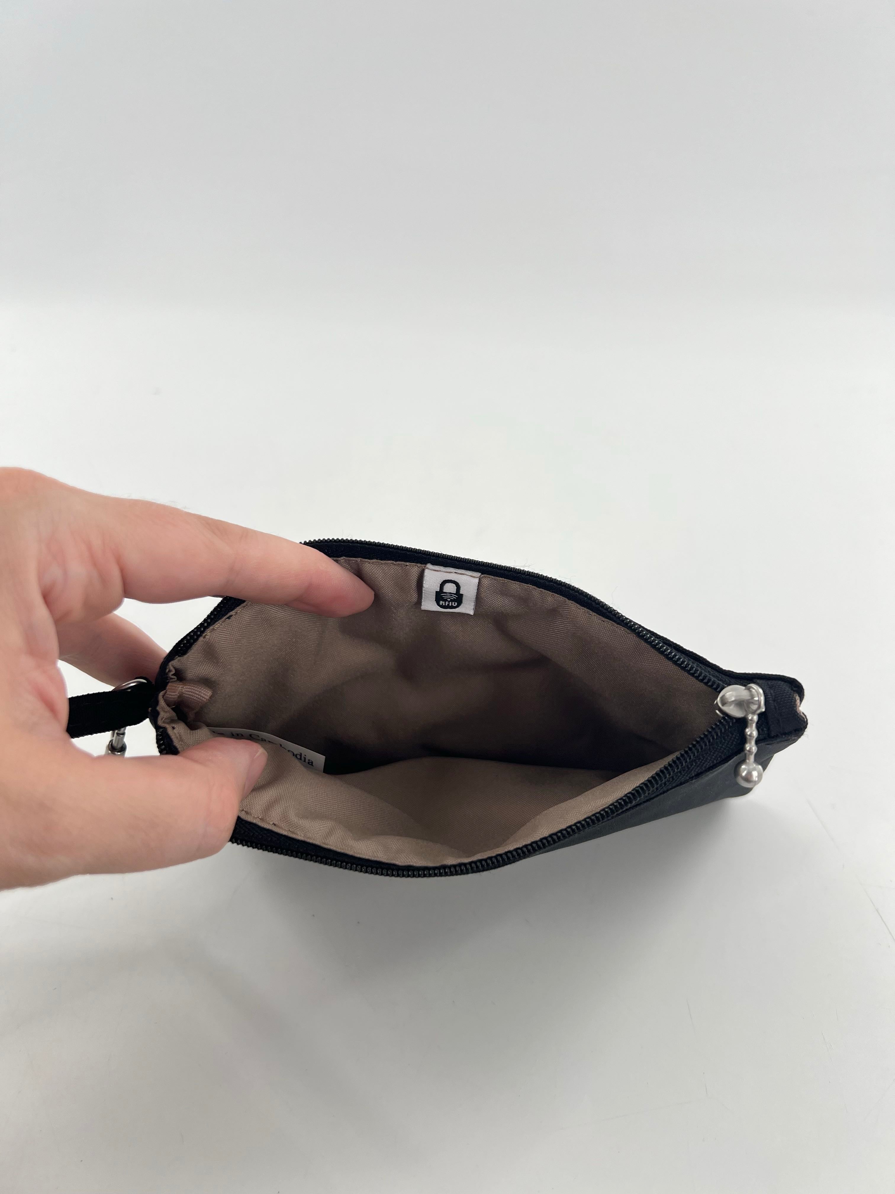 nylon wristlet