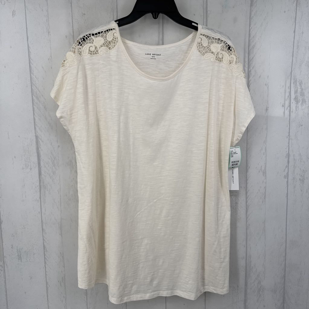 R40 14/16 lace accent round neck s/s tee