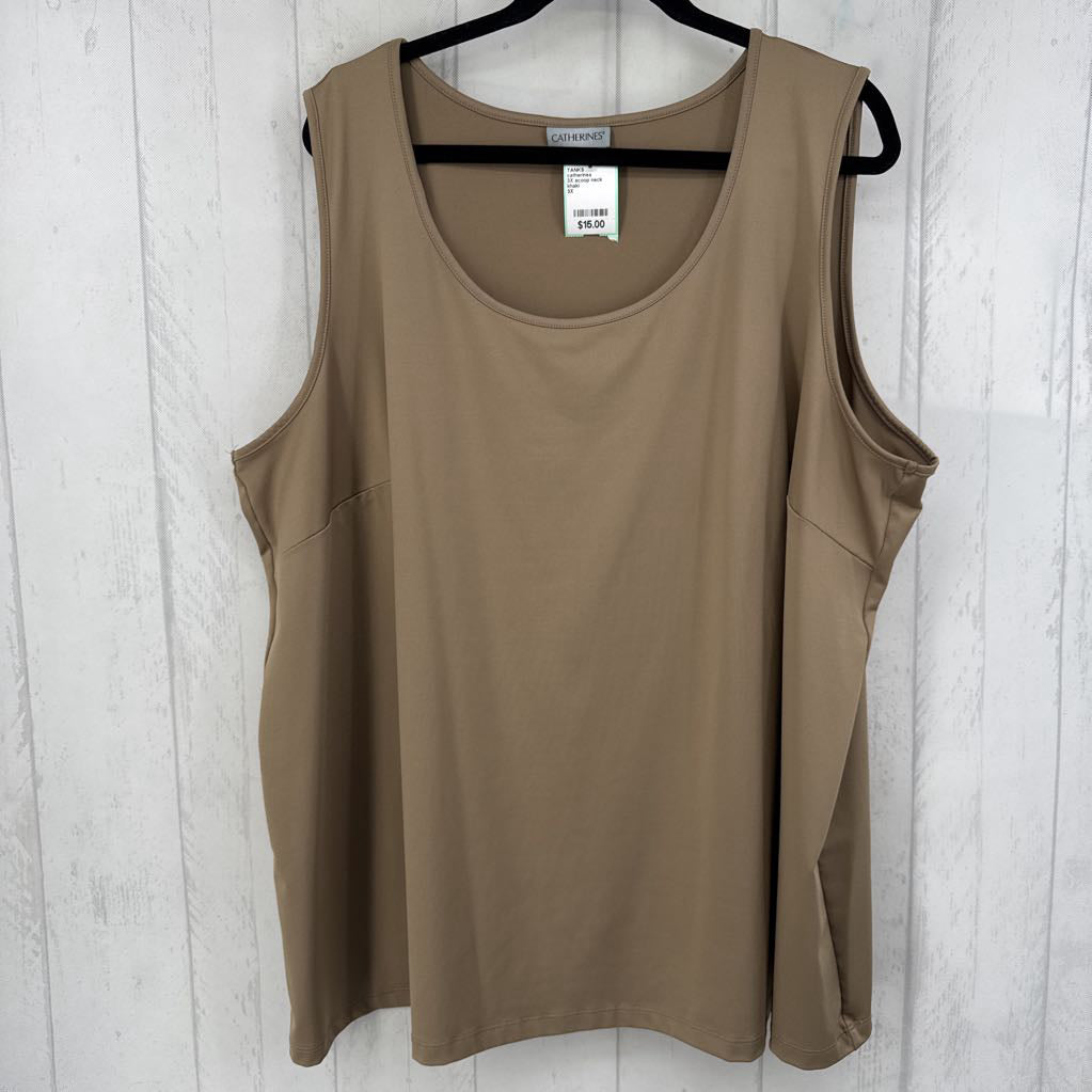 3X scoop neck basic tank