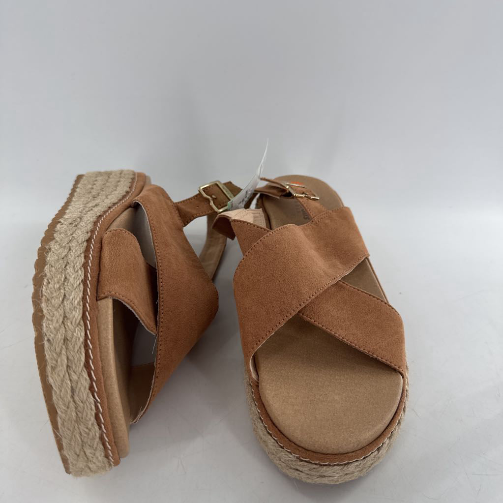 8.5 criss cross strap espadrille sandal