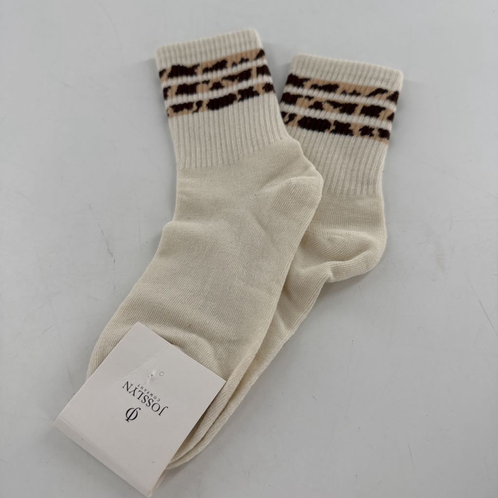 half-crew socks-off-white