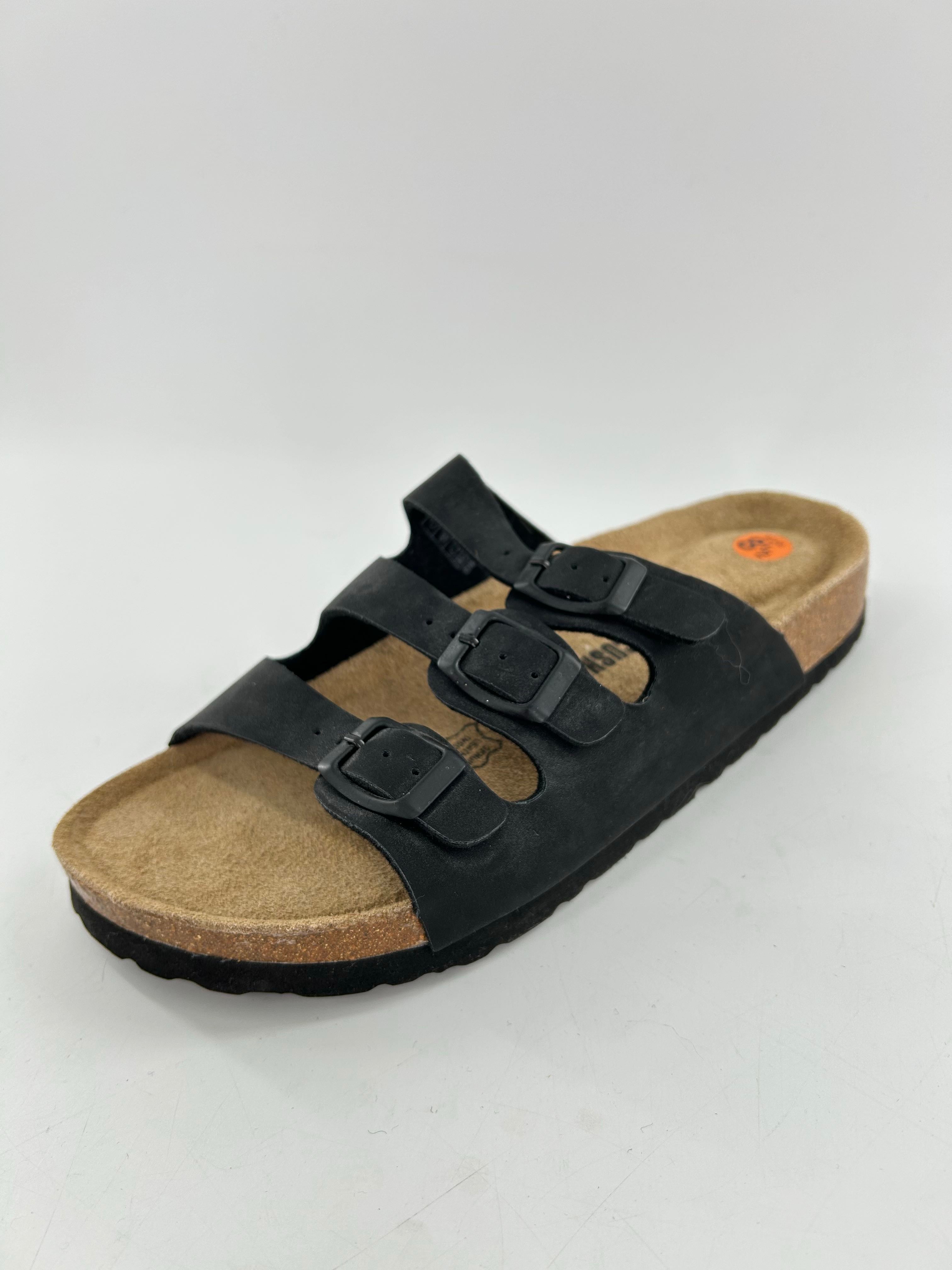 8.5 triple strap sandal