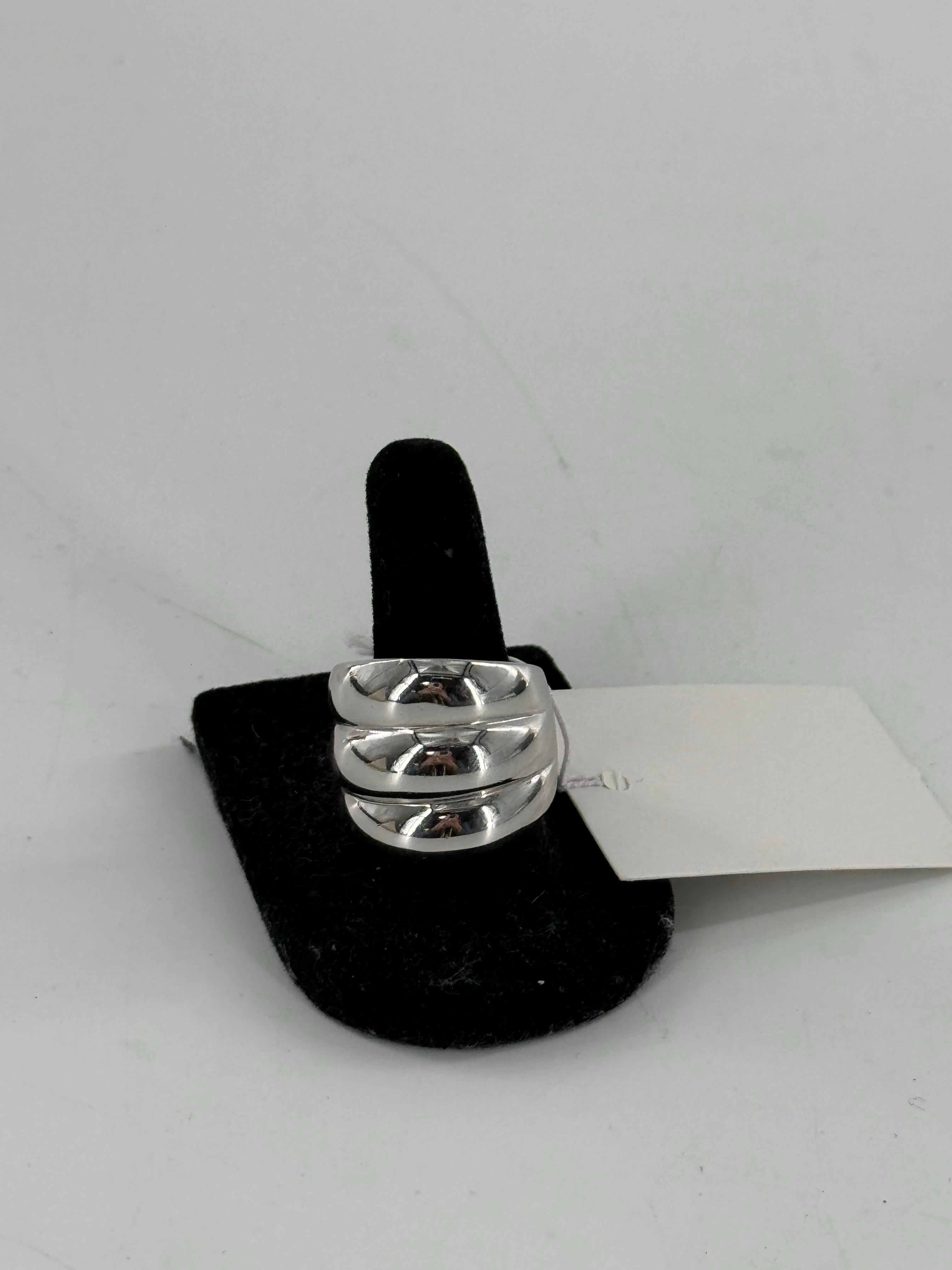 sz 7 chunky silver tone ring