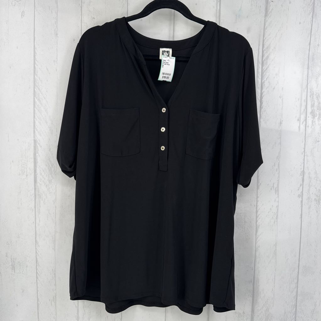 3X split neck button front tab slv top