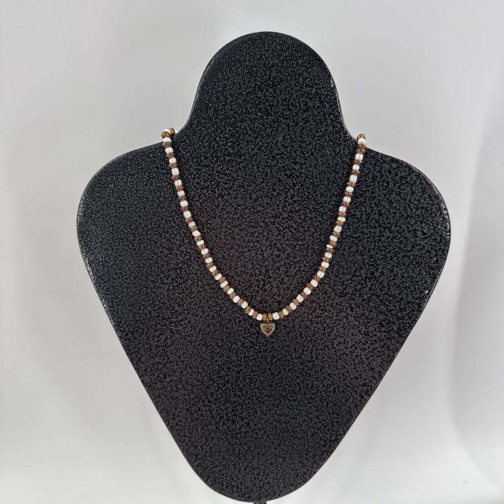 9" gold & white heart pendant necklace