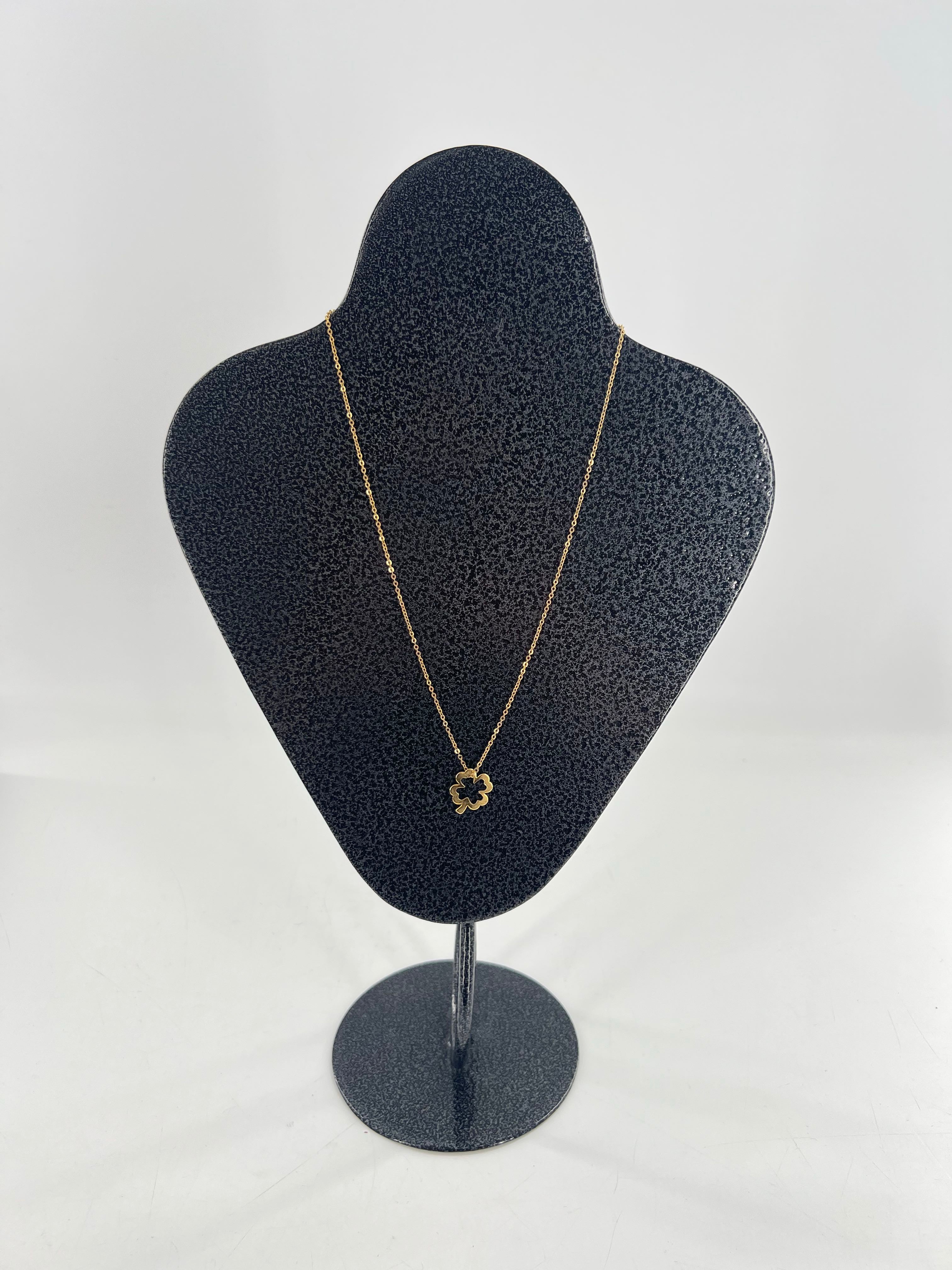 9" gold tone clover charm necklace