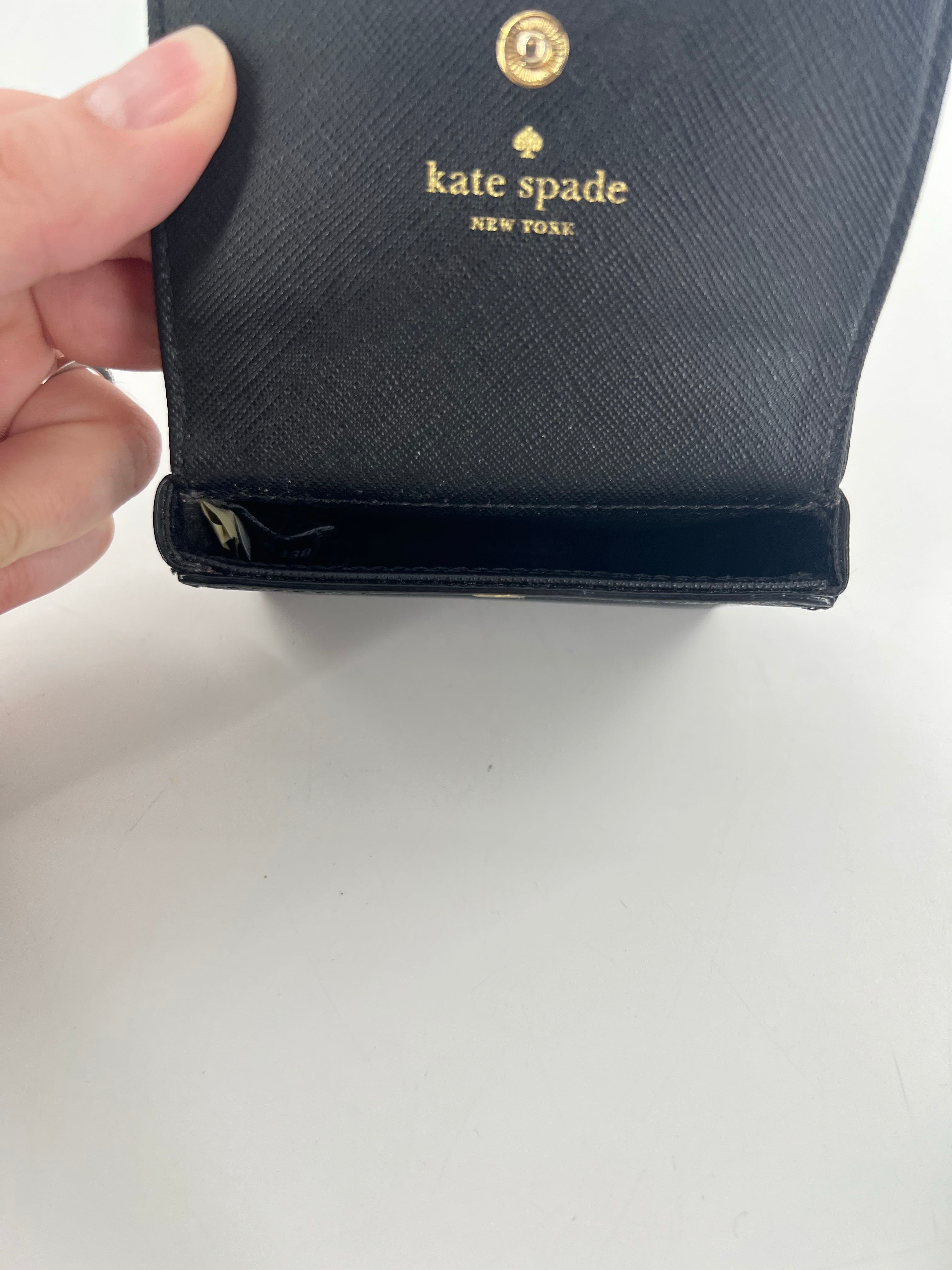 flap card holder