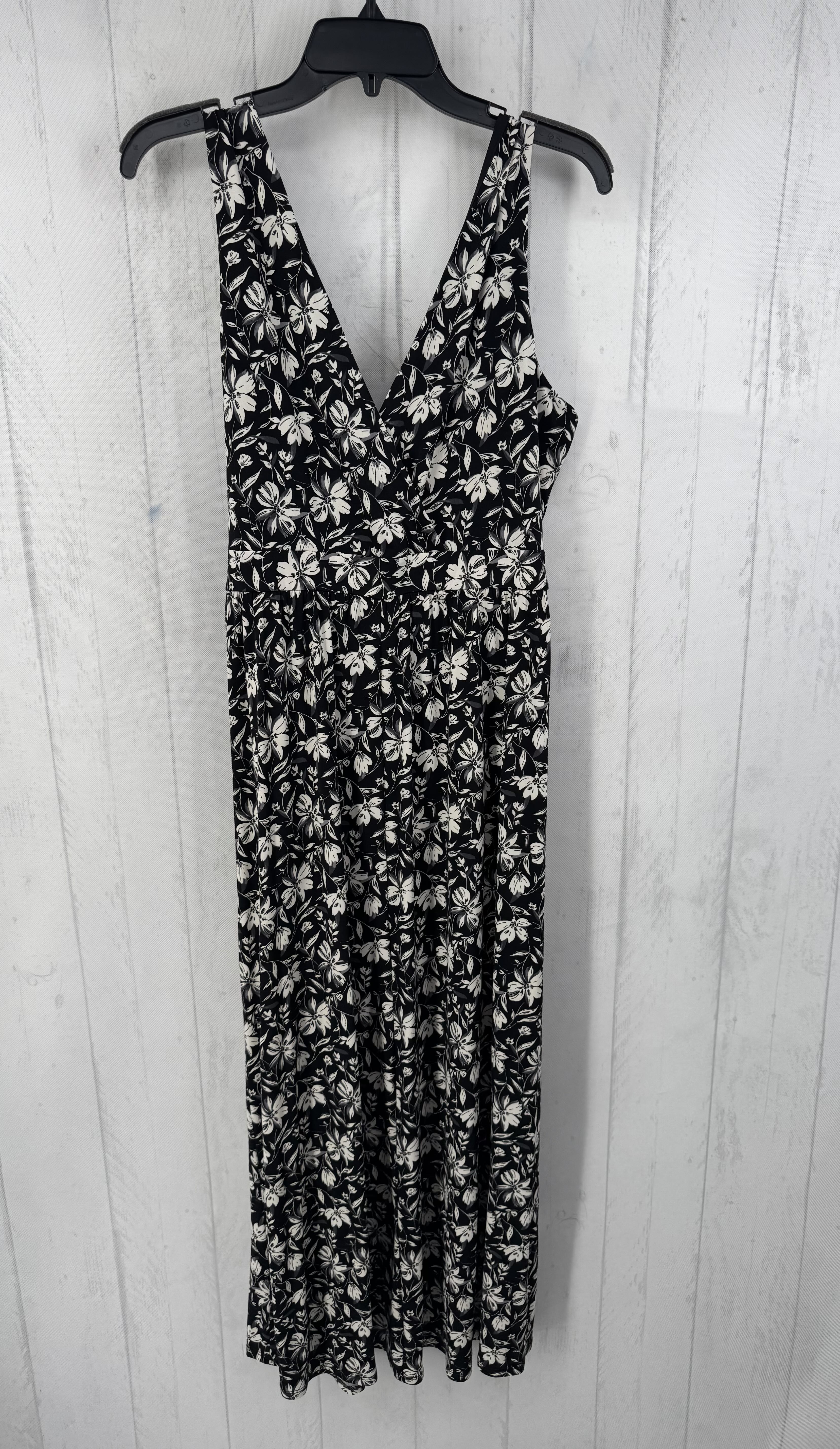 XLp flo print v-neck slvls dress
