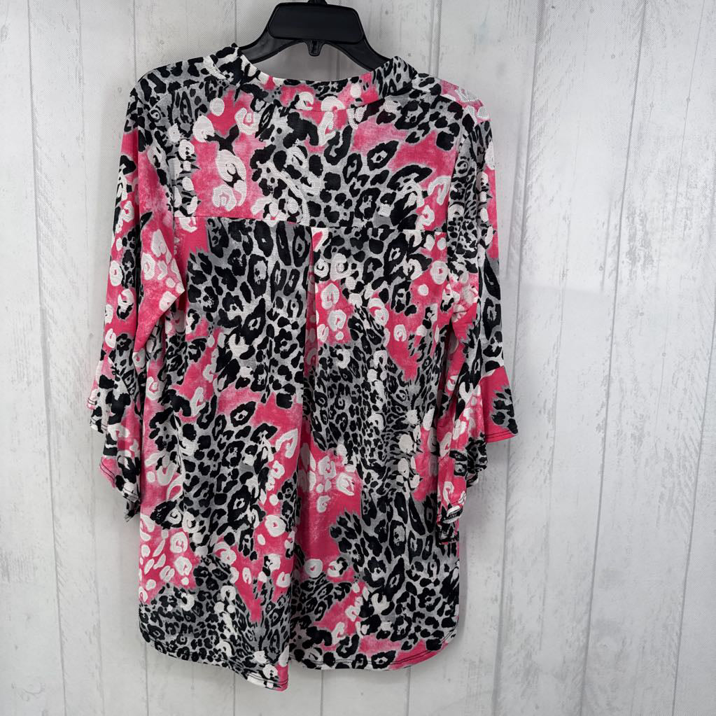 M animal print split neck 3/4 slv tunic