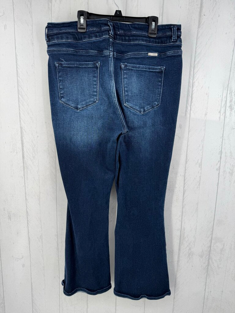 XL flare leg jean