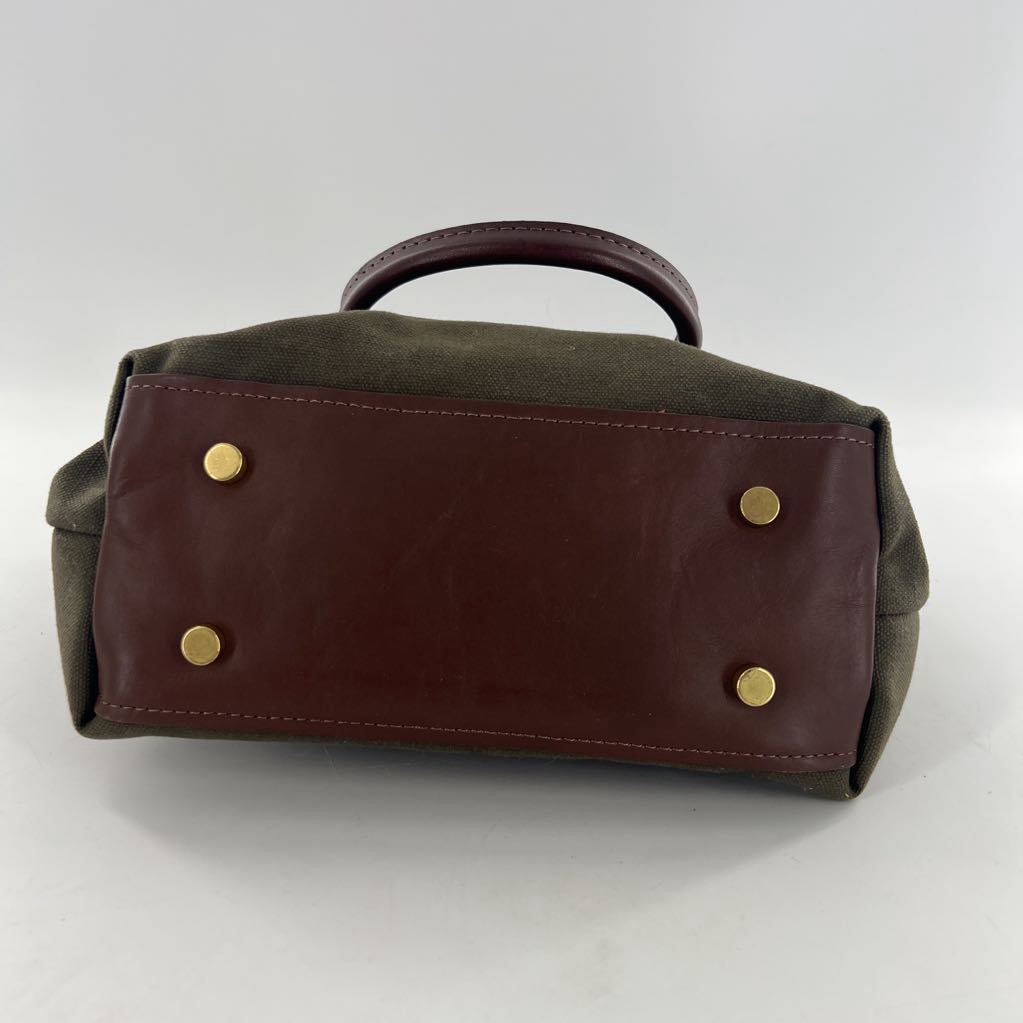 footed dual handle tote