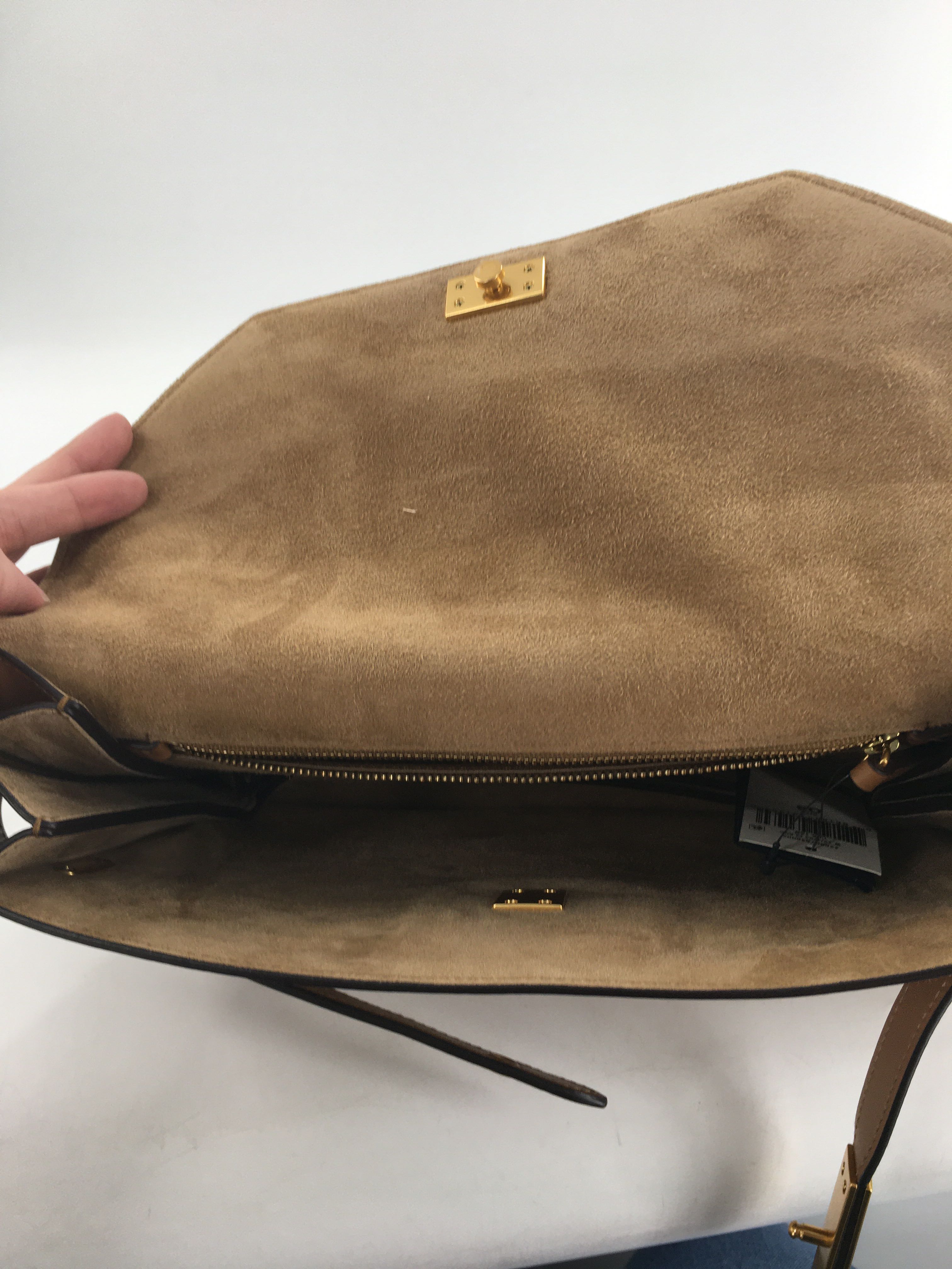 R798 flap magnetic id brass lock satchel