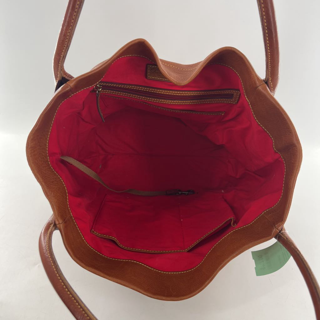 signature double-sided logo lock closure hobo shoulder bag