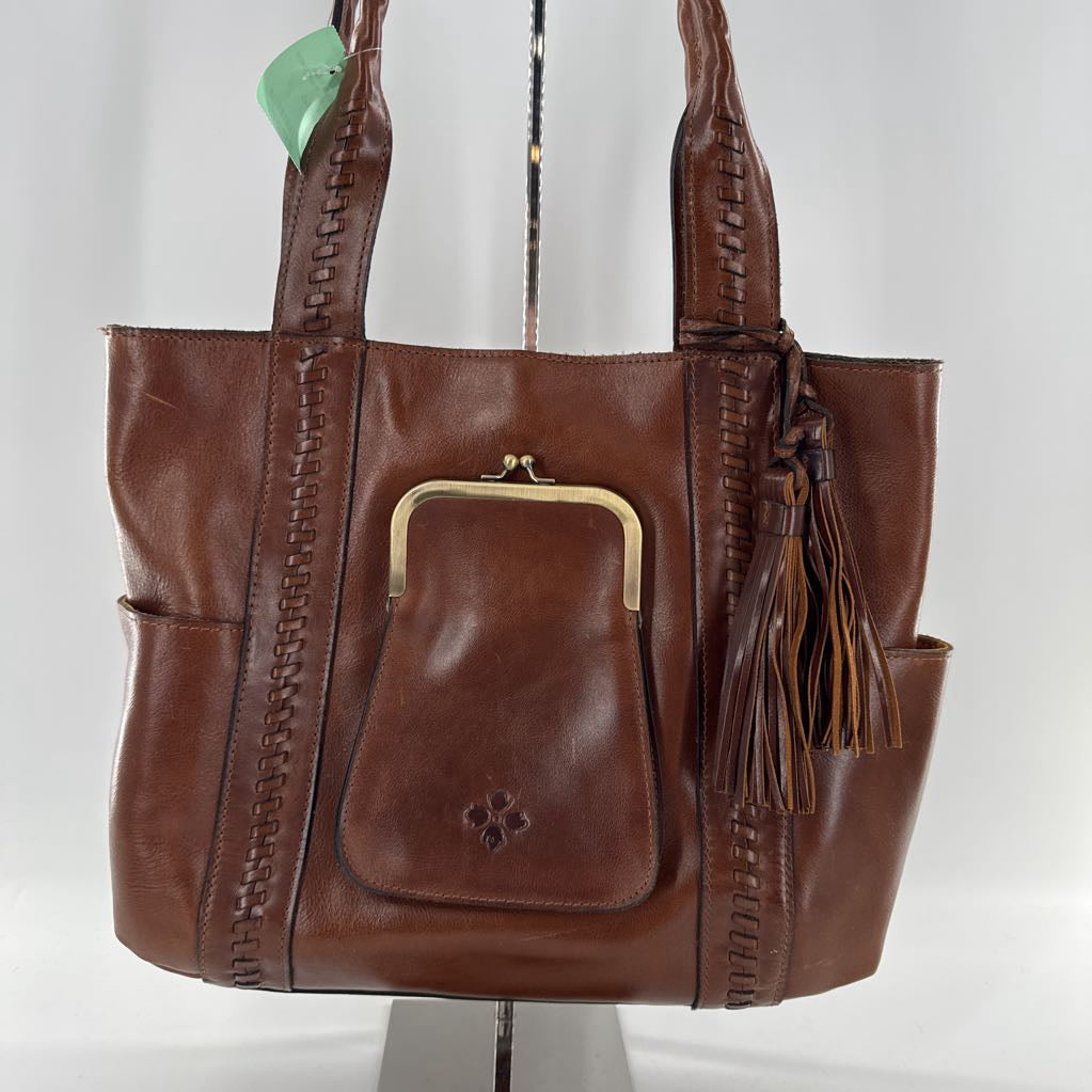 top zip front frame kiss lock pocket satchel