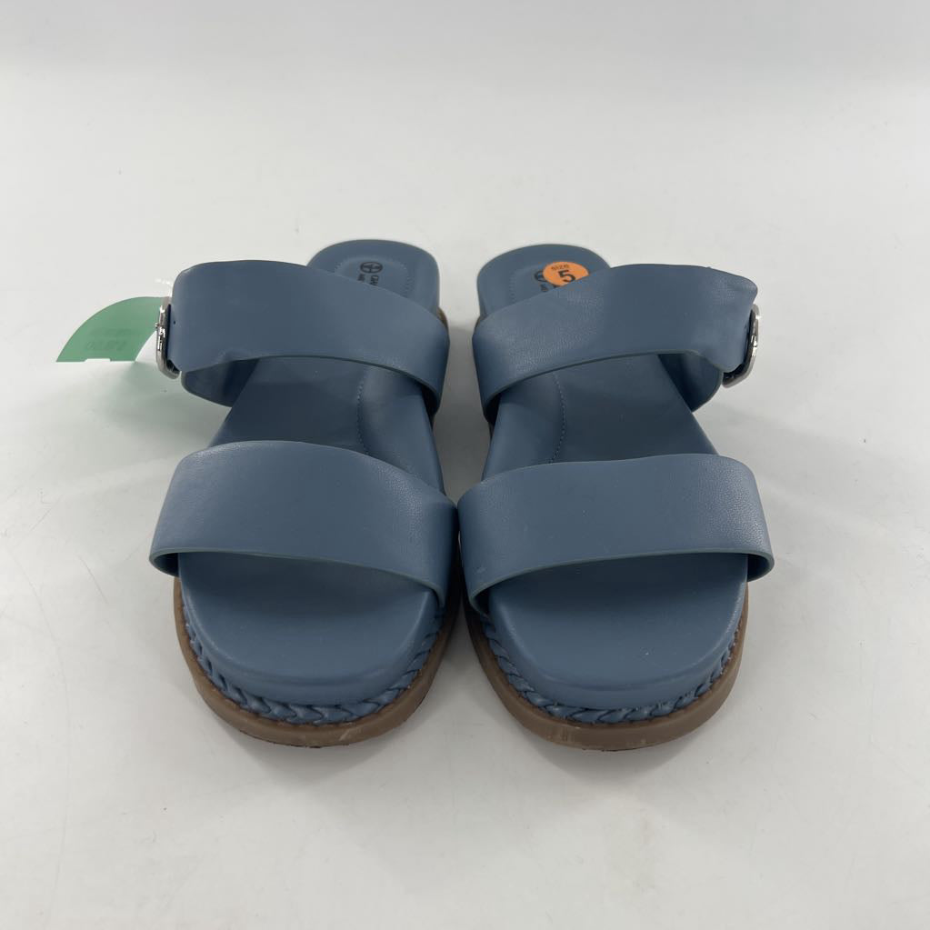 5 double strap sandal