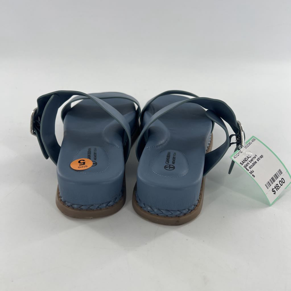 5 double strap sandal